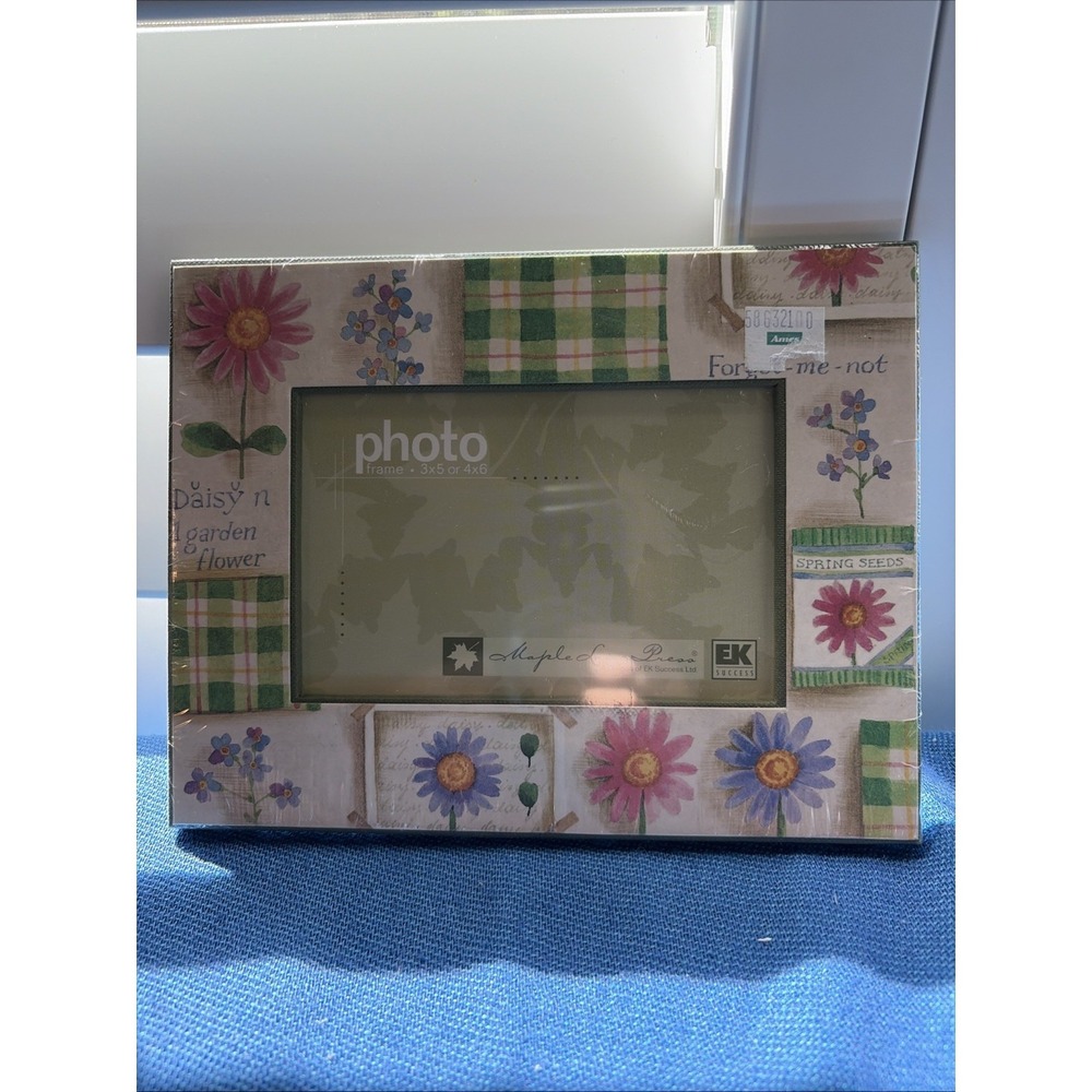 New Maple Lane Press 3x5 or 4x6 Flowers Daisies Spring paper photo frame